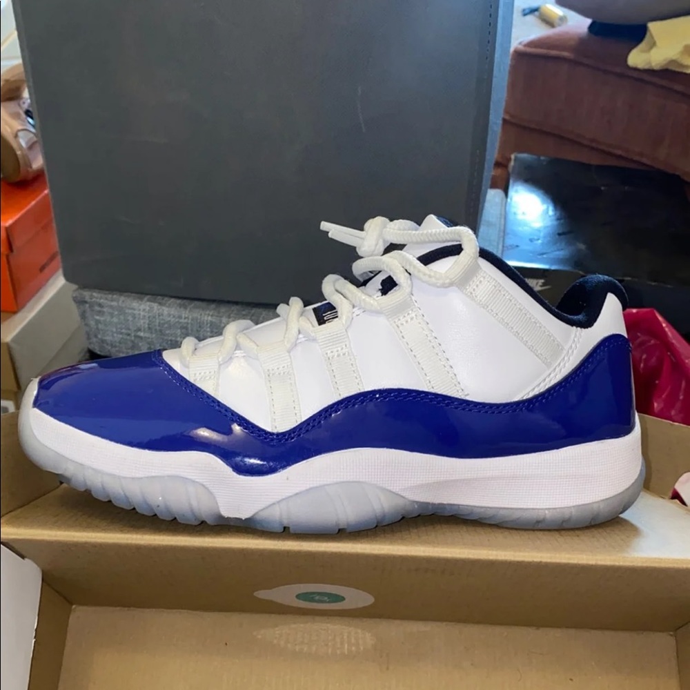 Air Jordan 11 Low